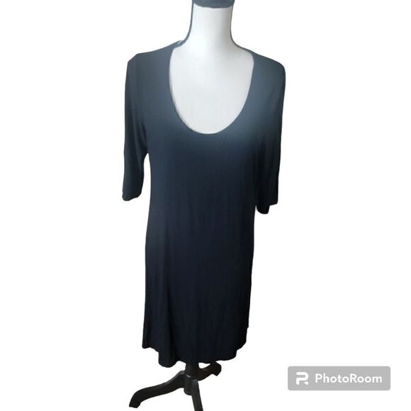Eileen Fisher Black Tunic with Round Neck. Size M. - Picture 1 of 6